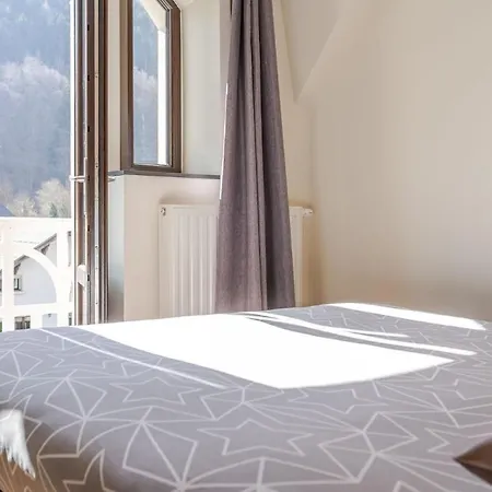 La Douce Montagne * أليمونت
