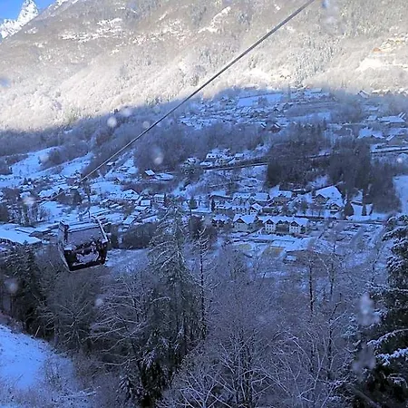 호텔 La Douce Montagne *