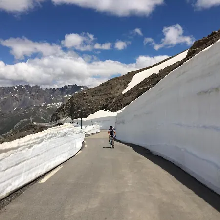 La Douce Montagne アルモン